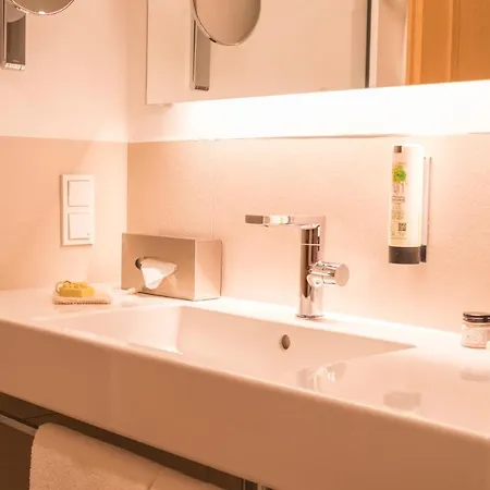 Hotel Elfbuchen 4*